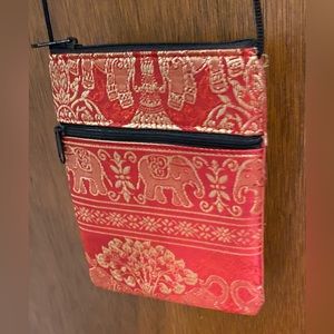 Small zippered pouch